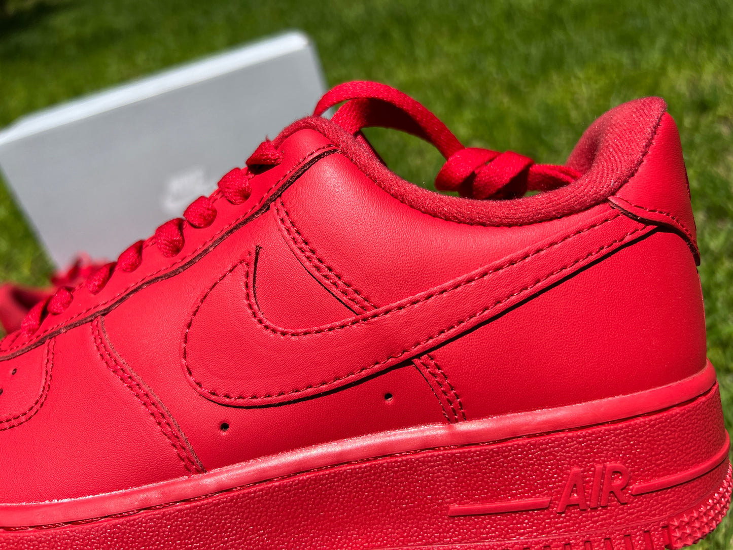 Nike Air Force 1 Low Triple Red