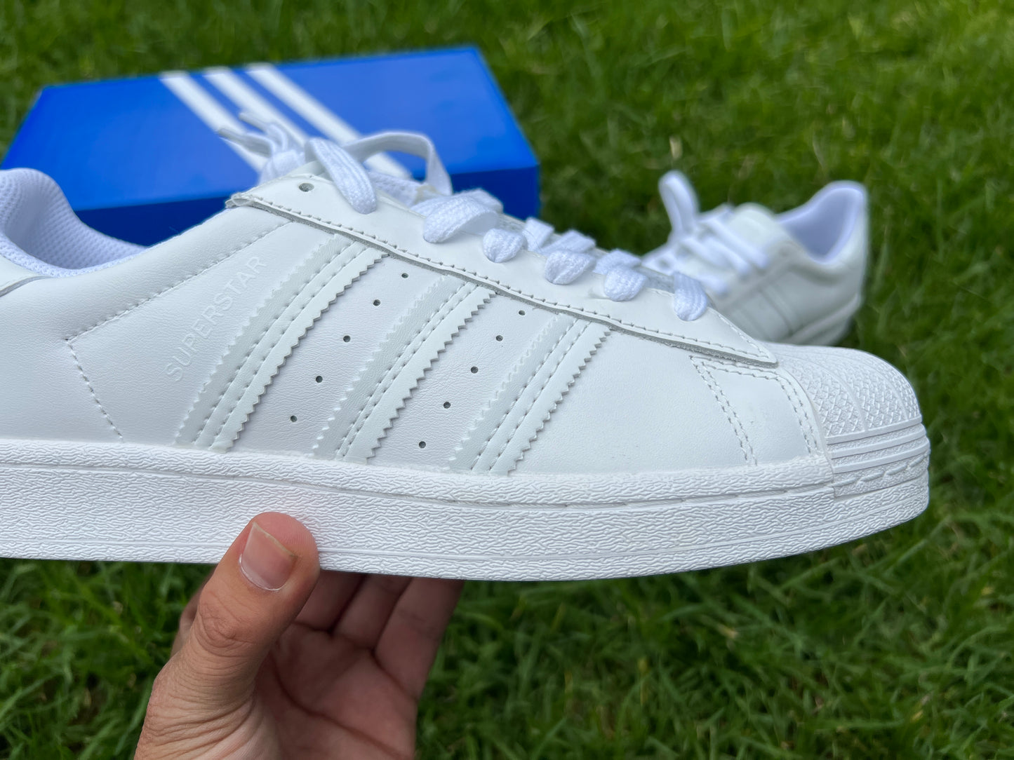 Adidas superstar blancos