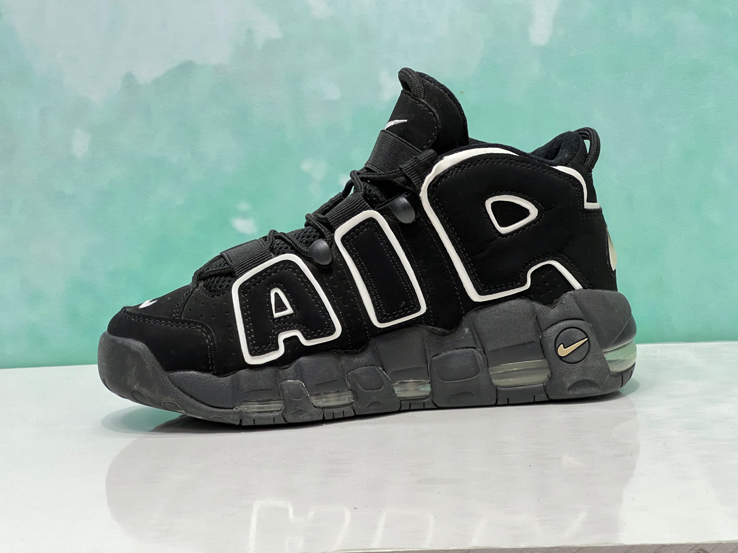 Nike Air More Uptempo Negro