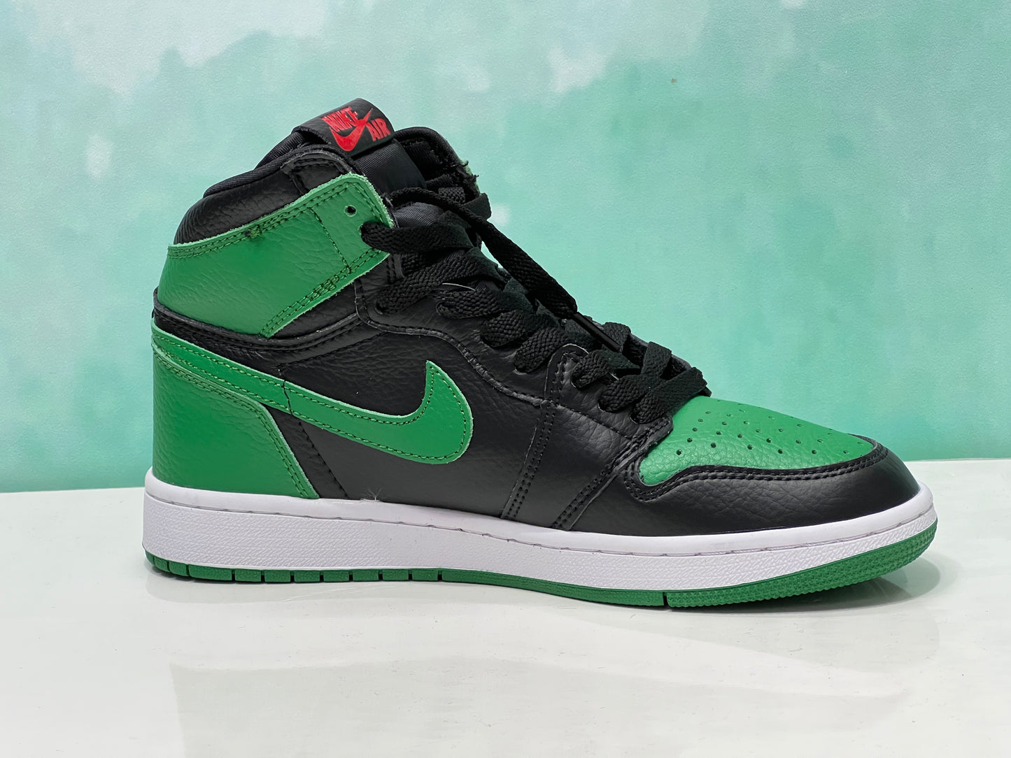 AIRJordan Rtero 1 High Green  (G5)