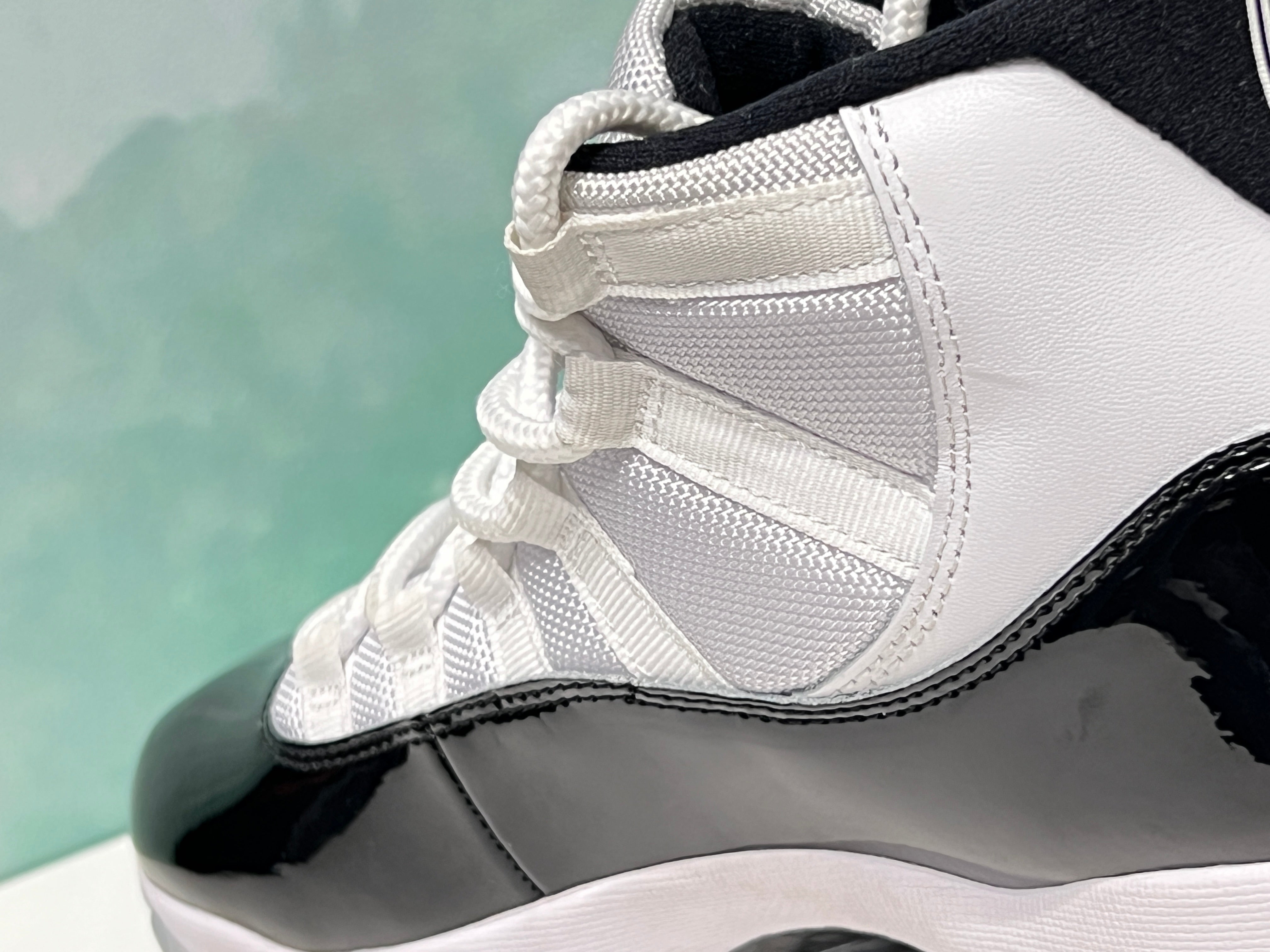 Retro 11 blanco y shops negro