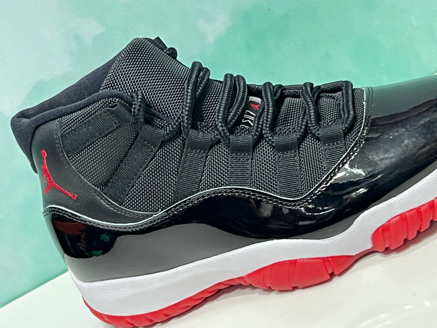 Jordan Retro  11 Bred