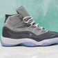 Jordan Retro  11 gris