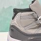 Jordan Retro  11 gris