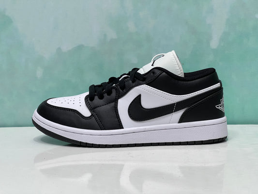 Jordan retro 1 low panda