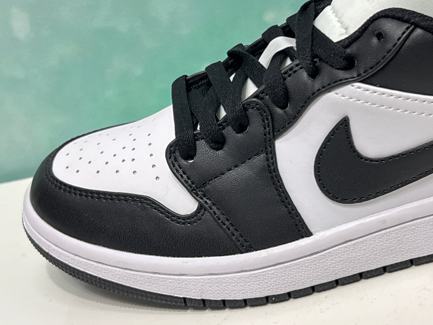 Jordan retro 1 low panda