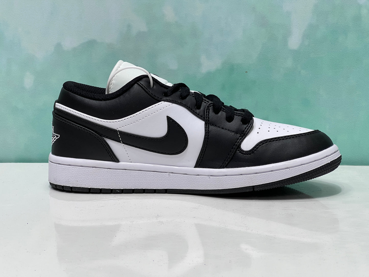 Jordan retro 1 low panda