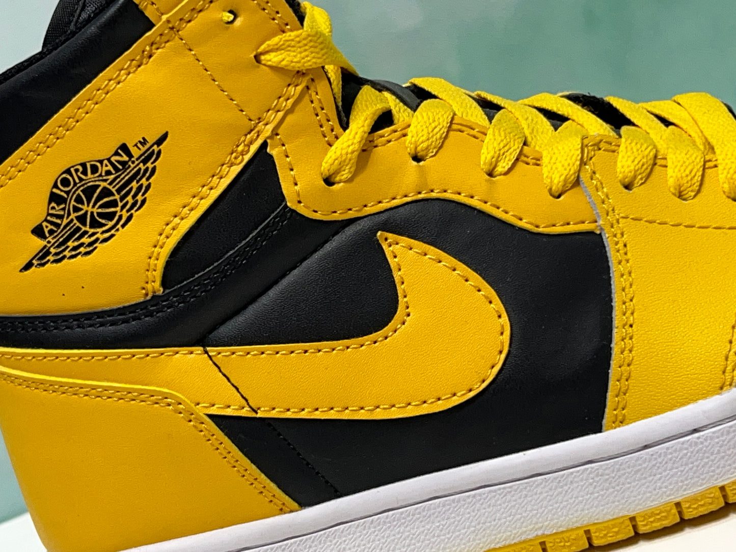 Jordan 1 Amarillo