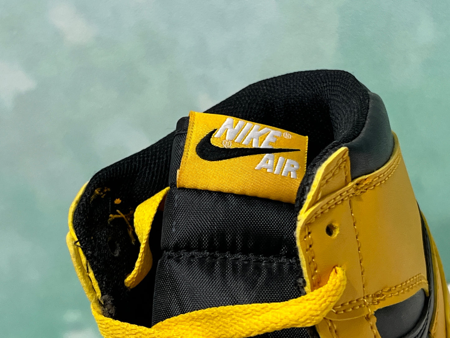 Jordan 1 Amarillo