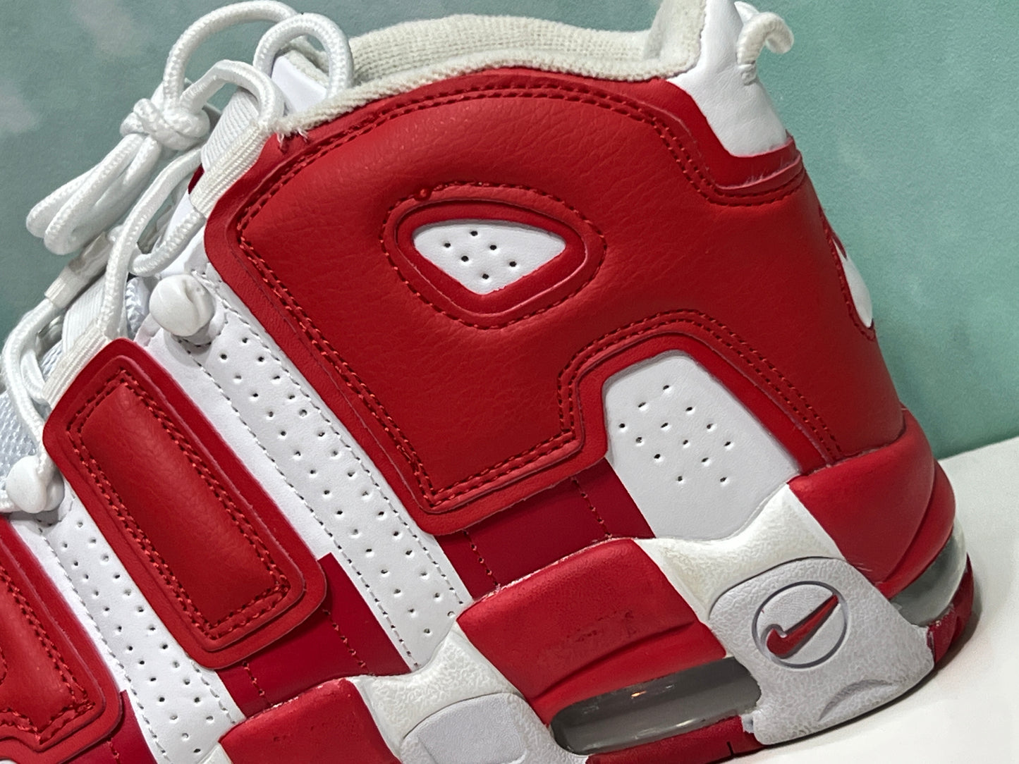 Nike Air More Uptempo Rojo