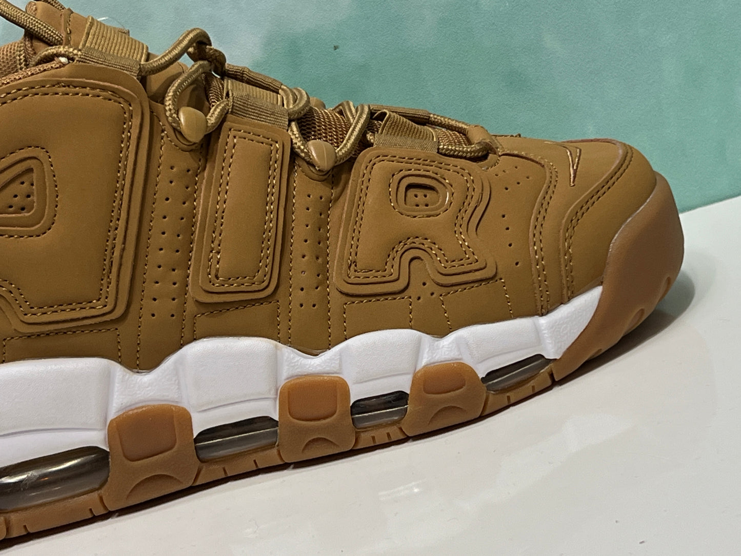 Nike Air More Uptempo cafe