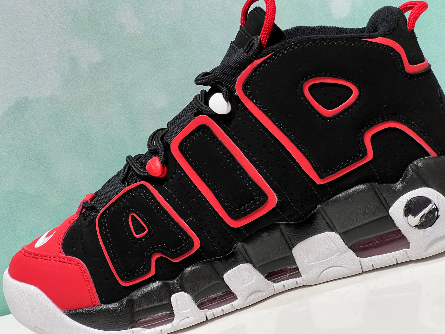 Nike Air More Uptempo NR