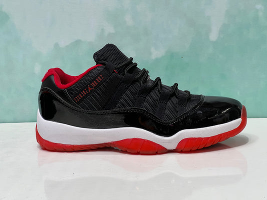 Jordan Retro 11 bred low