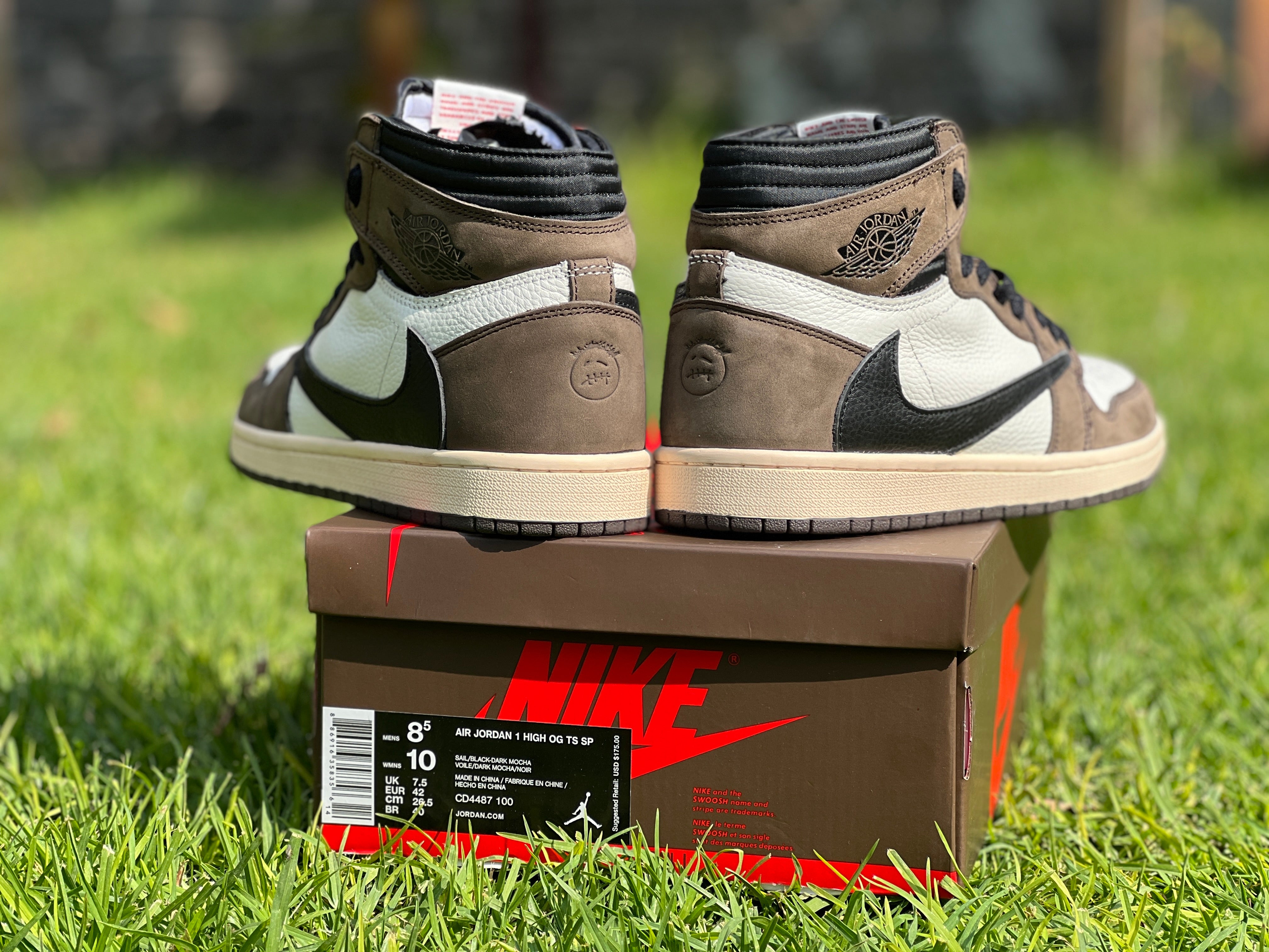 Jordan 1 best sale por travis scott