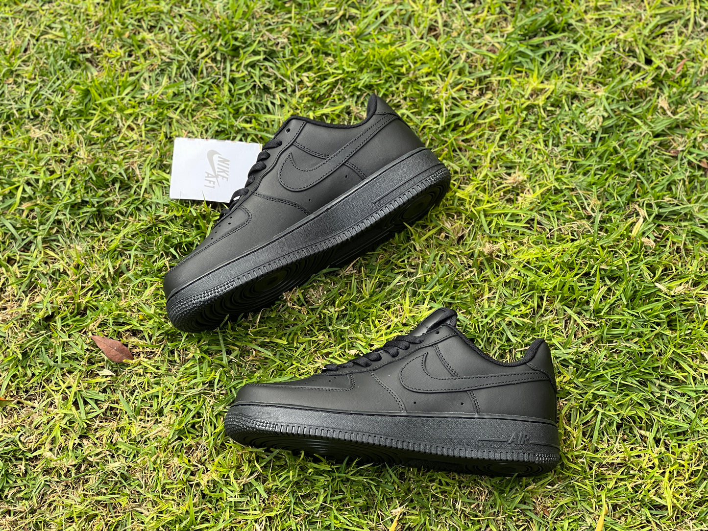 Nike Air Force 1 "Premium" negro