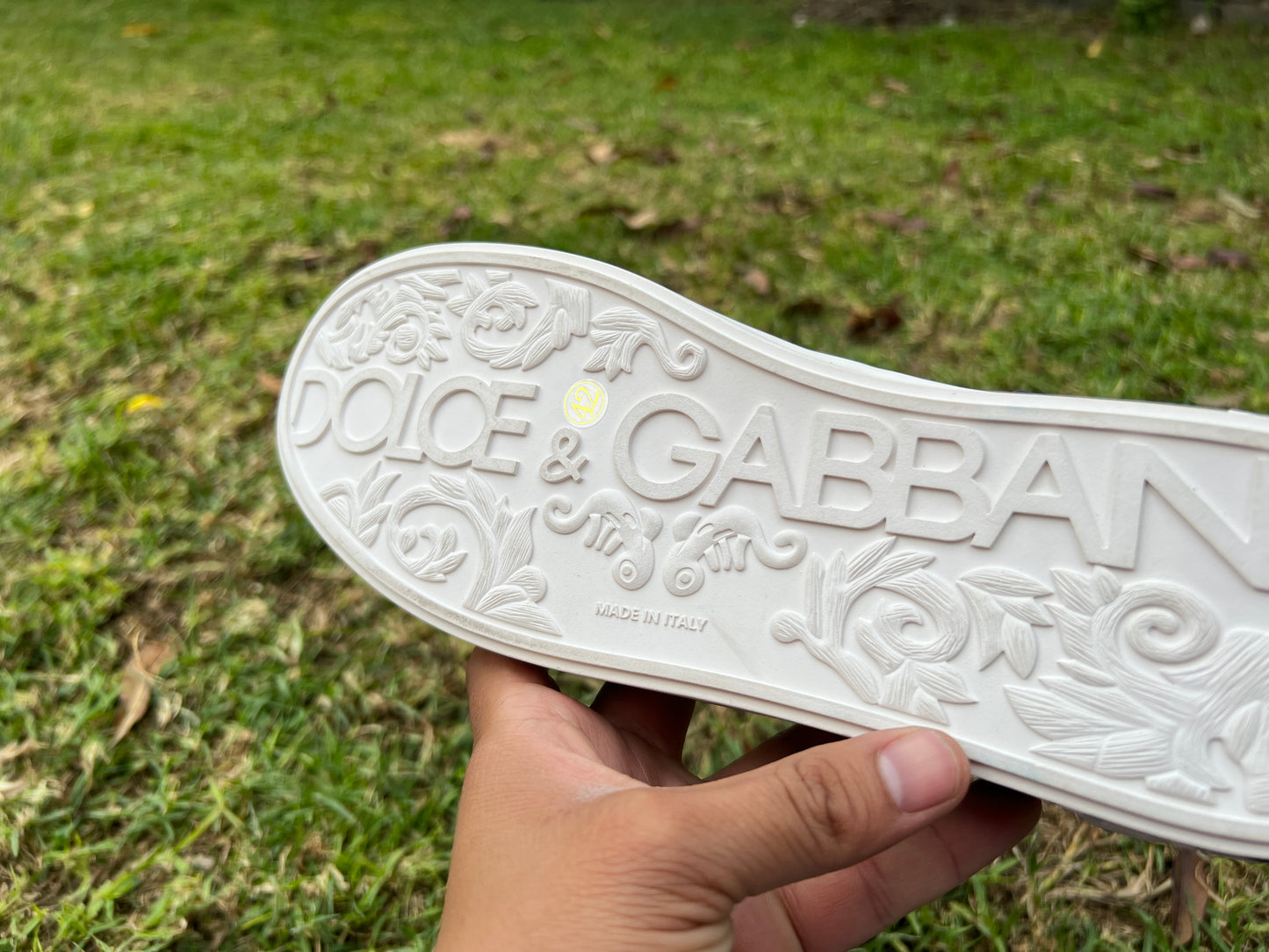 Dolce & Gabbana "G5" blanco letras negras