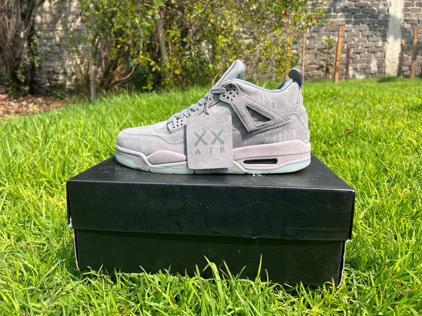 Retro 4 X Kaws calidad G5